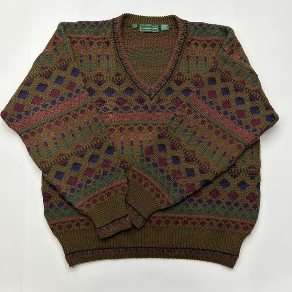 CLUBFELLOW Other - VINTAGE CLUBFELLOW Men’s V Neck Sweater LG Wool/Mohair Blend